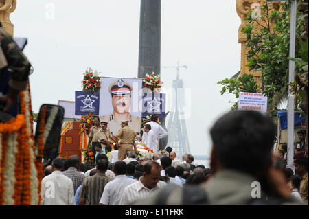 Homage, Hemant Karkare, capo squadra antiterrorismo, ha ucciso 2008 Mumbai attacco terroristico, Bombay, Mumbai, Maharashtra, India Foto Stock