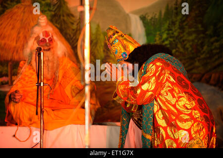 Dussehra festival, Dasara, Vijayadashami, Ramlila Ramayana epico spettacolo preparazione, Chowpatty, Bombay, Mumbai, Maharashtra, India Foto Stock