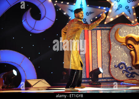 Harbhajan Singh dancing, Harbhajan Singh, cricketer indiano, commentatore cricket, India, Asia Foto Stock