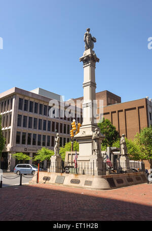 Soldati e marinai monumento di Penn Square, a Lancaster, Pennsylvania. Stati Uniti d'America. Foto Stock