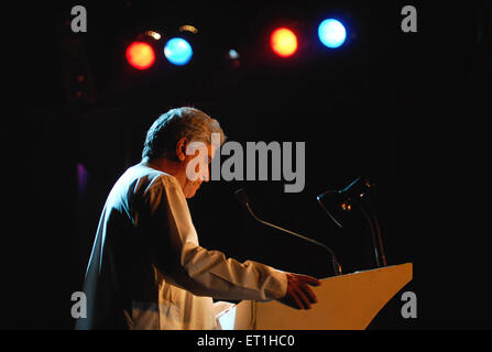 Javed Akhtar, poeta indiano, lirico, sceneggiatore, attivista politico, India, Asia Foto Stock