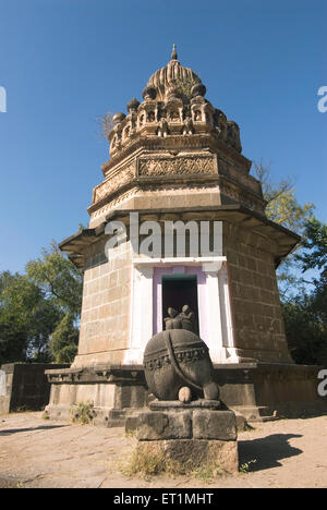 Tempio composto Sangemeshvar signore shankar tempio di Shiva fiume karha chamblis confluenza ; Sasvad villag Purandar Pune Foto Stock