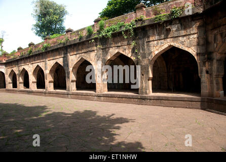 A Dharmshala vishveshwara mahadeva tempio sangam mahuli ; district Satara ; Maharashtra ; India Foto Stock