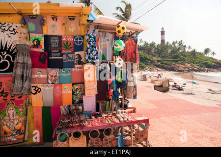 Negozio di artigianato ; Spiaggia di Kovalam ; Trivandrum ; Thiruvananthapuram ; Kerala ; India ; Asia Foto Stock