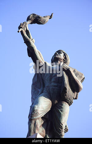 Memoriale di Hutatma ; Hutatma Chowk ; Statua del Martire ; Piazza dei Martiri ; Churchgate ; Bombay ; Mumbai ; Maharashtra ; India ; Asia ; Asiatico ; indiano Foto Stock