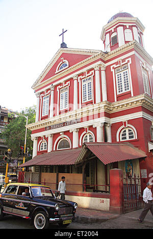 San Teresas chiesa a Gadre chowk ; Jagannath Shankarsheth road ; Charni Road ; Mumbai Bombay ; Maharashtra ; India Foto Stock