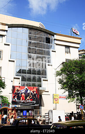 Roxy Theatre mostra Hindi movie Singh è re ; Charni road ; Mumbai Bombay ; Maharashtra ; India Foto Stock