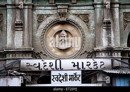 Swadeshi mercato vecchio edificio ; Kalbadevi road ; Marine Lines ; Mumbai Bombay ; Maharashtra ; India Foto Stock