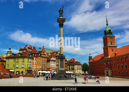 Piazza Castello con Sigismondo (Zygmund's) colonna e il Castello Reale di Varsavia, Polonia Foto Stock