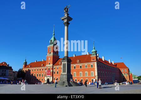 Piazza Castello con Sigismondo (Zygmund's) colonna e il Castello Reale di Varsavia, Polonia Foto Stock