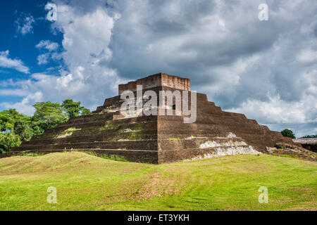 Il Templo I, le rovine Maya di Comalcalco sito archeologico, stato di Tabasco, Messico Foto Stock