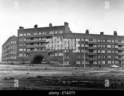 Gerard giardini, un casamento blocco nel centro di Liverpool, Merseyside. Progettato e costruito negli anni Trenta del Novecento dall'architetto Sir Lancelot Keay. 23 Novembre 1973 Foto Stock