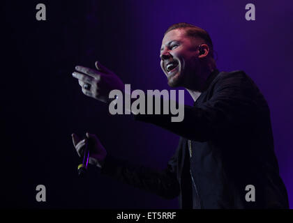 Il Professor green performance dal vivo sul palco touring il suo nuovo album "Crescendo in pubblico" alla Roundhouse di Camden dotate: professor verde dove: Londra, Regno Unito quando: 11 Dic 2014 Credit: WENN.com Foto Stock