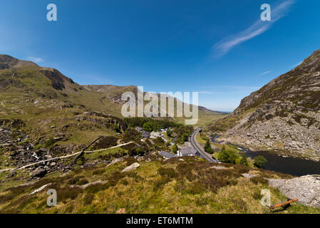 Snowdonia North Wales UK National Trust Ogwen Llyn lago paesaggio acqua penna a piedi yr ole wen Llanberis pass Nant Francon Foto Stock