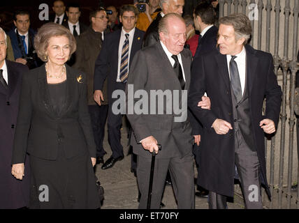 La messa funebre per Cayetana Fitz-James Stuart a Madrid con: Alfonso Diez, Re Juan Carlos e la regina Sofia dove: Madrid, Spagna Quando: 15 Dic 2014 Credit: Oscar Gonzalez/WENN.com Foto Stock