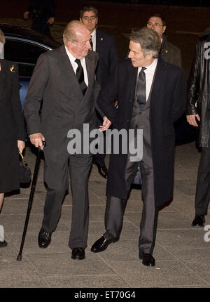 La messa funebre per Cayetana Fitz-James Stuart a Madrid con: Alfonso Diez, Re Juan Carlos dove: Madrid, Spagna Quando: 15 Dic 2014 Credit: Oscar Gonzalez/WENN.com Foto Stock