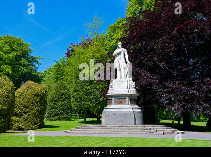 Statua di Samuel Lister, in Lister Park, Bradford, West Yorkshire, Inghilterra, Regno Unito Foto Stock