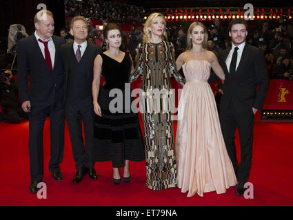 Il sessantacinquesimo Festival Internazionale del Cinema di Berlino - Cenerentola - Premiere con: Cate Blanchett, Lily James, Stellan Skarsgard, Richard Madden, Kenneth Branagh, Helena Bonham Carter Dove: Berlino, Germania Quando: 13 Feb 2015 Credit: IPA/WENN.com * * disponibile solo per la pubblicazione in UK, USA, Germania, Austria, Svizzera** Foto Stock