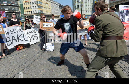 Episodio evento per avvisare di violazione dei diritti umani in Azerbaigian, hosting di paese di primo europeo giochi, a Praga, Repubblica ceca, 12 giugno 2015. (CTK foto/Katerina Sulova) Foto Stock