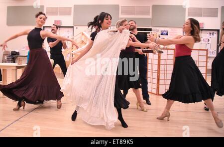 Media day per il musical di Broadway "Gigi" tenutasi presso il nuovo 42nd Street Studios - Prove generali con: Vanessa Hudgens, cast dove: New York New York, Stati Uniti quando: 22 Dic 2014 Credit: Giuseppe Marzullo/WENN.com Foto Stock