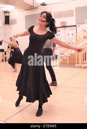 Media day per il musical di Broadway "Gigi" tenutasi presso il nuovo 42nd Street Studios - Prove generali con: Vanessa Hudgens dove: New York New York, Stati Uniti quando: 22 Dic 2014 Credit: Giuseppe Marzullo/WENN.com Foto Stock