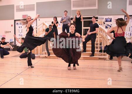 Media day per il musical di Broadway "Gigi" tenutasi presso il nuovo 42nd Street Studios - Prove generali con: cast dove: New York New York, Stati Uniti quando: 22 Dic 2014 Credit: Giuseppe Marzullo/WENN.com Foto Stock