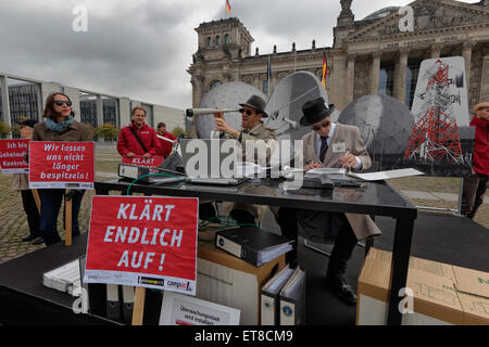 Berlino, Germania, in segno di protesta contro la NSA / BND spionaggio Foto Stock