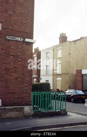 Viste generali di case sulla Cromwell Street, Gloucester. Numero 25 Cromwell Street è stata la casa di assassini Fred e Rosemary West. Il 5 ottobre 1995. Foto Stock