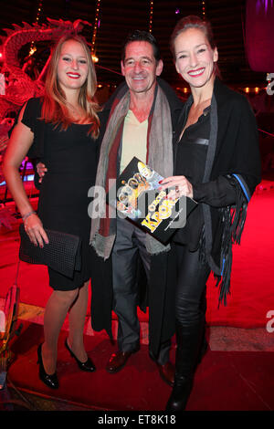 Premiere del programma invernale del circo Krone offre: Max Tidof mit Ehefrau Lisa Seitz und Tochter Luzie dove: Monaco di Baviera, Germania Quando: 26 Dic 2014 Credit: Franco Gulotta/WENN.com Foto Stock