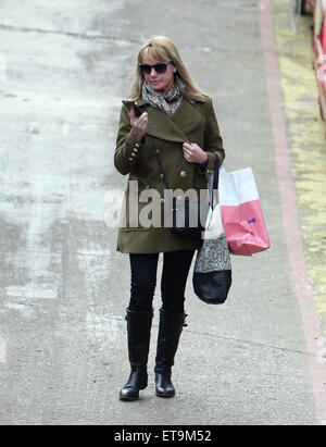 Tamzin Outhwaite fuori ITV Studios con: Tamzin Outhwaite dove: Londra, Regno Unito quando: 07 Gen 2015 Credit: rocciosa/WENN.com Foto Stock