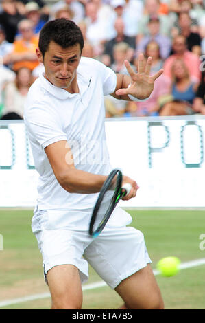 Stuttgart, Germania. 12 Giugno, 2015. Bernard Tomic (AUS) durante il trimestre finale della Mercedes Cup di Stoccarda. Foto Stock