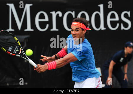 Stuttgart, Germania. 12 Giugno, 2015. Rafael Nadal durante il trimestre finale della Mercedes Cup di Stoccarda. Foto Stock