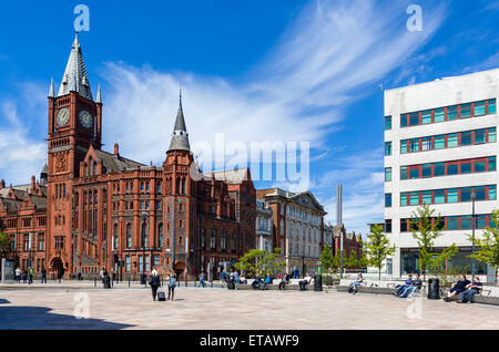 Università di Liverpool guarda verso il Victoria Building, Brownlow Hill, Liverpool, Merseyside England, Regno Unito Foto Stock