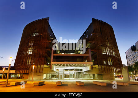 Parc de Recerca Biomedica de Barcelona (PRBB), da Manuel Brullet e Albert de Pineda. Barcellona. Foto Stock