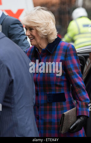 Il Principe di Galles e la duchessa di Cornovaglia visita tecnica lavoratori Guild su Queen Square. Dotato di: Camilla, la duchessa di Cornovaglia dove: Londra, Regno Unito quando: 05 Feb 2015 Credit: Daniel Deme/WENN.com Foto Stock