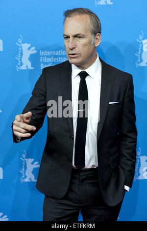 Bob Odenkirk assiste la premiere del "meglio chiamare Saul' durante il sessantacinquesimo Berlinale Festival Internazionale del Film con: Bob Odenkirk Dove: Berlino, Germania Quando: 10 Feb 2015 Credit: Euan ciliegio/WENN.com Foto Stock