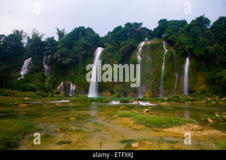 Bangioc - cascata Detian in Cao Bang, Vietnam Foto Stock