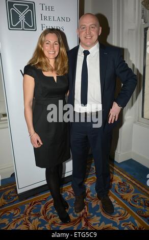 Ex Irlanda Internazionale di Rugby capitano Keith Wood onorato a annuale di fondi in Irlanda Rugby pranzo presso il Shelbourne Hotel dotato di: Keith legno, Nicola legno dove: Dublino, Irlanda quando: 13 Feb 2015 Credit: WENN.com Foto Stock