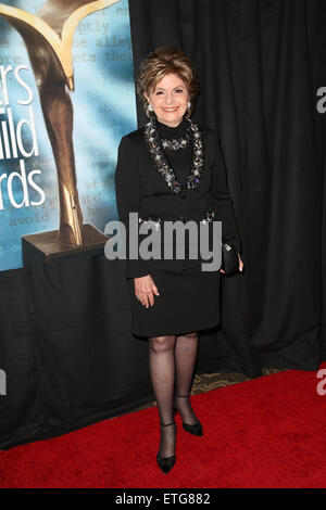 Celebrità frequentare 2015 Writers Guild Awards West Coast cerimonia al Hyatt Regency Century Plaza. Dotato di: Gloria Allred dove: Los Angeles, California, Stati Uniti quando: 14 Feb 2015 Credit: Brian A/WENN.com Foto Stock