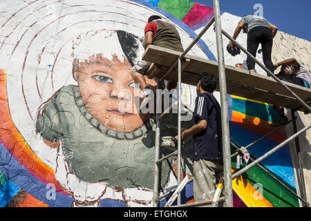 Pittura murales nel distretto di comas. Lima Peru. Foto Stock