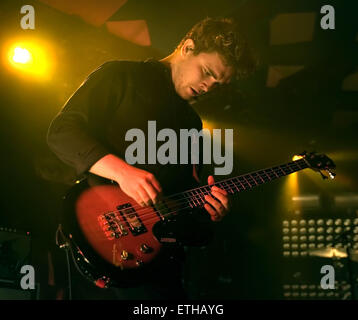 Sangue reale effettuando al Barrowland Ballroom di Glasgow offre: Mike Kerr, Ben Thatcher, Royal sangue dove: Glasgow, Scotland, Regno Unito quando: 23 Feb 2015 Credit: Peter Kaminski/WENN.com Foto Stock