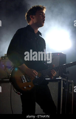 Sangue reale effettuando al Barrowland Ballroom di Glasgow offre: Mike Kerr, Ben Thatcher, Royal sangue dove: Glasgow, Scotland, Regno Unito quando: 23 Feb 2015 Credit: Peter Kaminski/WENN.com Foto Stock