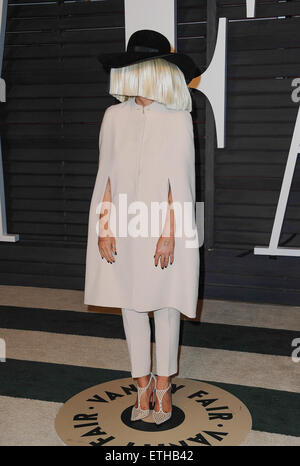 La 87th Oscar annuali - Vanity Fair Oscar Party a Wallis Annenberg Center for the Performing Arts e la Beverly Hills City Hall - Arrivi con: ISA Dove: Beverly Hills, in California, negli Stati Uniti quando: 22 Feb 2015 Credit: Brian Dowling/WENN.com Foto Stock