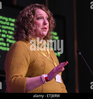 Nigel Farage MEP, leader dell'UKIP, indirizzi delegati all'UKIP conferenza di primavera presso i Giardini Invernali in Margate dotate: Harriet Yeo dove: Margate, Regno Unito quando: 27 Feb 2015 Credit: WENN.com Foto Stock