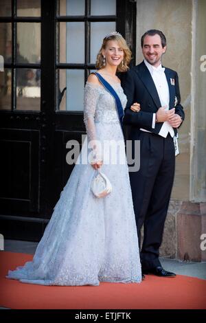 Stoccolma, Svezia. Xiii Giugno, 2015. Il principe Nikolaos e la principessa Tatiana di Greence arrivano al Palazzo Reale per le nozze del principe Carlo Filippo e Sofia Hellqvist presso la cappella del palazzo a Stoccolma, Svezia, 13 giugno 2015. Credito: dpa picture alliance/Alamy Live News Foto Stock