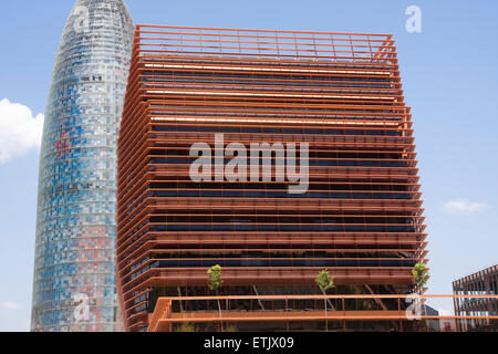 Comisión del Mercado de Telecomunicaciones edificio. Torre Agbar edificio. Foto Stock