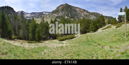 Sentiero escursionistico in Madriu-Perafita-Claror Valley Foto Stock