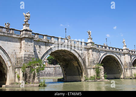 Nelle vicinanze Ponte di Castel del Angelo a Roma Foto Stock