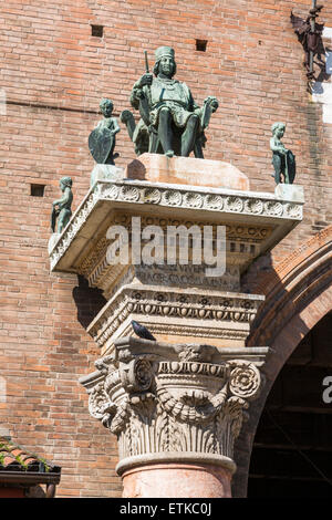 Borso d'Este, duca di Ferra, municipio, Ferrara, Italia Foto Stock