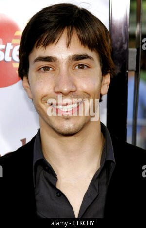 Justin Long assiste il Los Angeles Premiere di "rottura" tenutasi presso il Mann Village Theatre di Westwood. Foto Stock